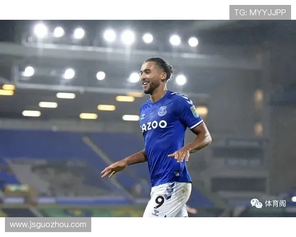 沃特金斯与伊萨克:技术型前锋的进攻效率及战术角色对比 沃特金斯与伊萨克:技术型前锋的进攻效率及战术角色对比